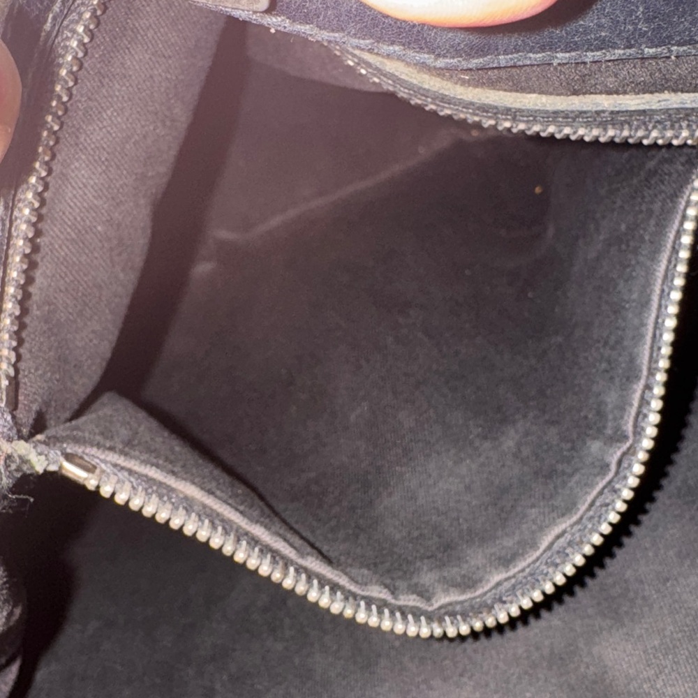 Authentic Gucci Black Embossed Shoulder Bag - Picture 13 of 13
